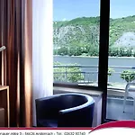 Am Rhein 호텔