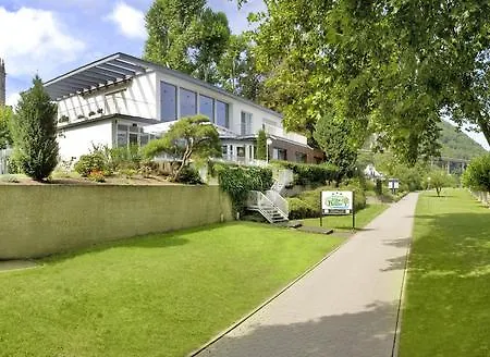 Am Rhein 3*