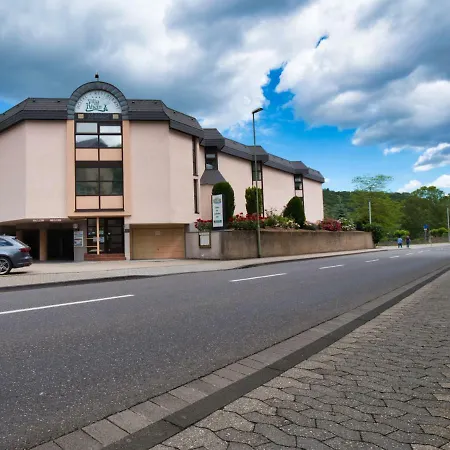 Hotel Am Rhein 3*