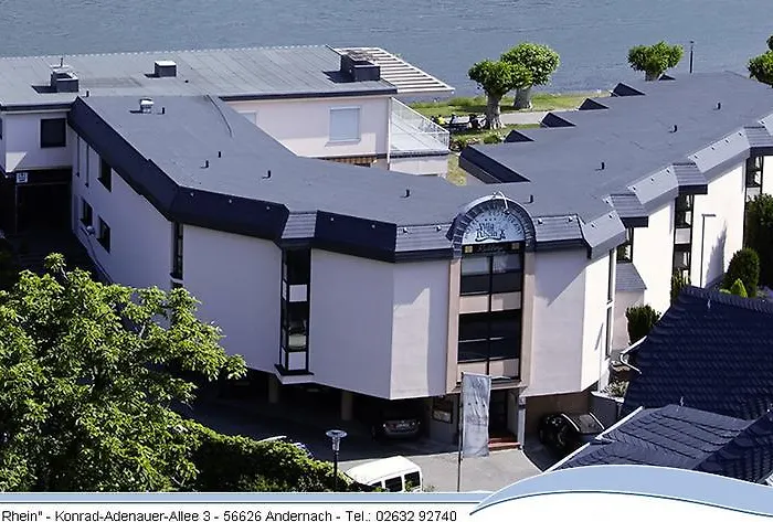 Hotel Am Rhein 3*